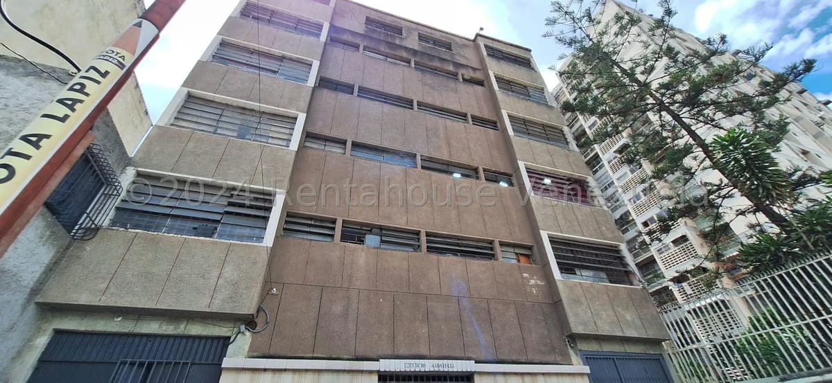 Comercial (Local Comercial) en Venta en San Martin, Distrito Metropolitano - 14