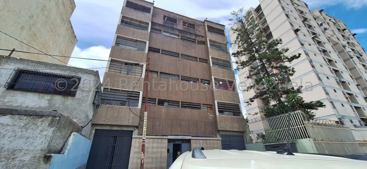 Comercial (Local Comercial) en Venta en San Martin, Distrito Metropolitano - 19