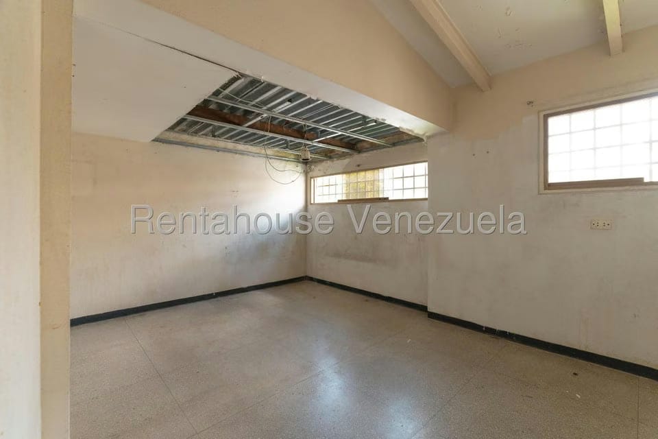 Casa (Duplex) en Venta en Chuao, Distrito Metropolitano - 18