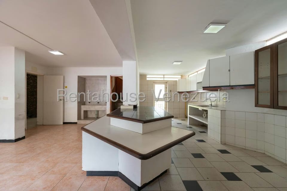 Casa (Duplex) en Venta en Chuao, Distrito Metropolitano - 31