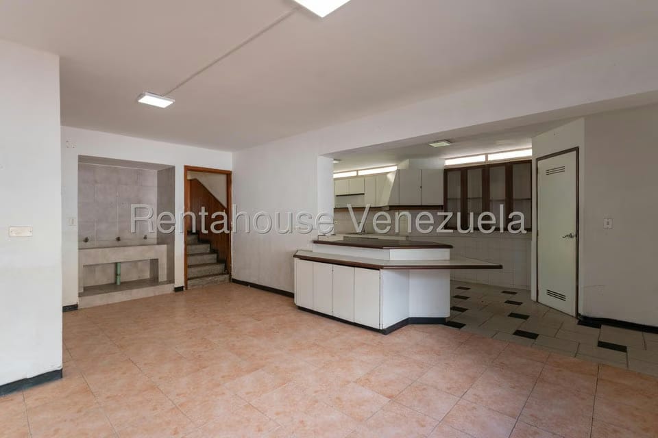 Casa (Duplex) en Venta en Chuao, Distrito Metropolitano - 32