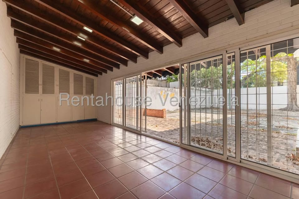 Casa (Duplex) en Venta en Chuao, Distrito Metropolitano - 35