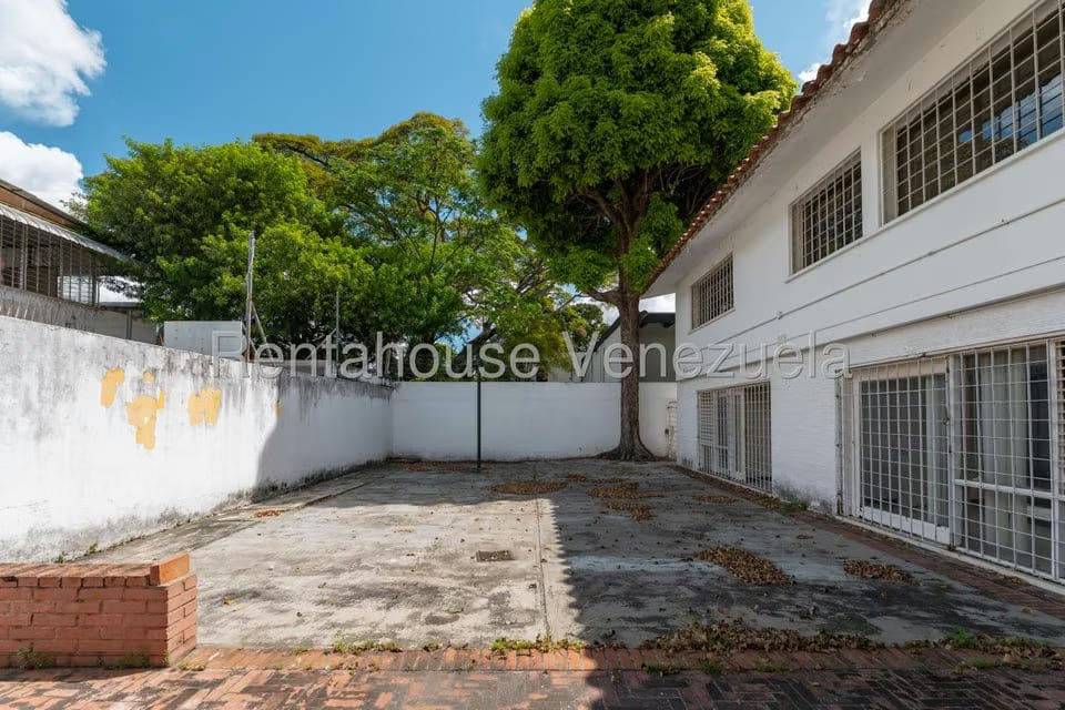 Casa (Duplex) en Venta en Chuao, Distrito Metropolitano - 37