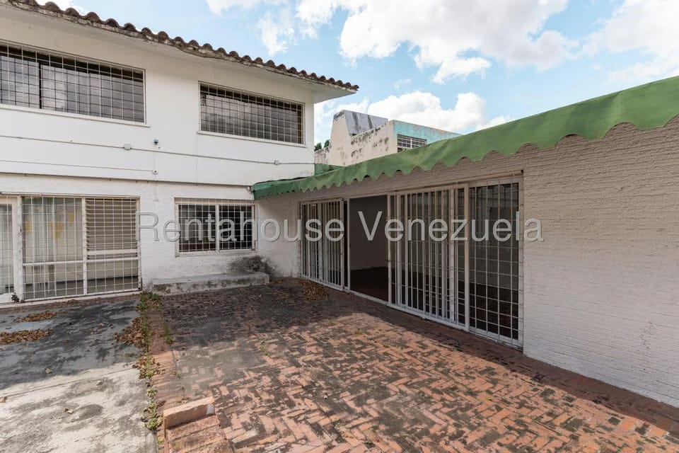 Casa (Duplex) en Venta en Chuao, Distrito Metropolitano - 39