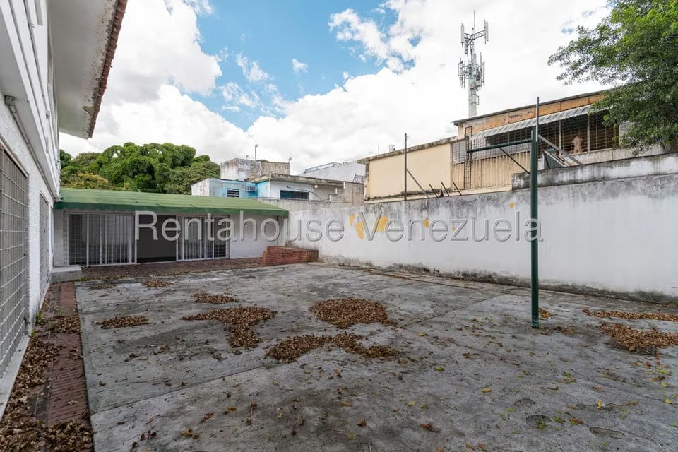 Casa (Duplex) en Venta en Chuao, Distrito Metropolitano - 41