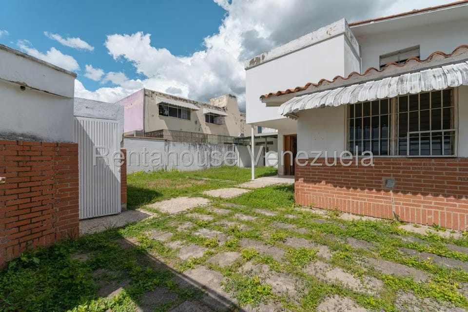 Casa (Duplex) en Venta en Chuao, Distrito Metropolitano - 9