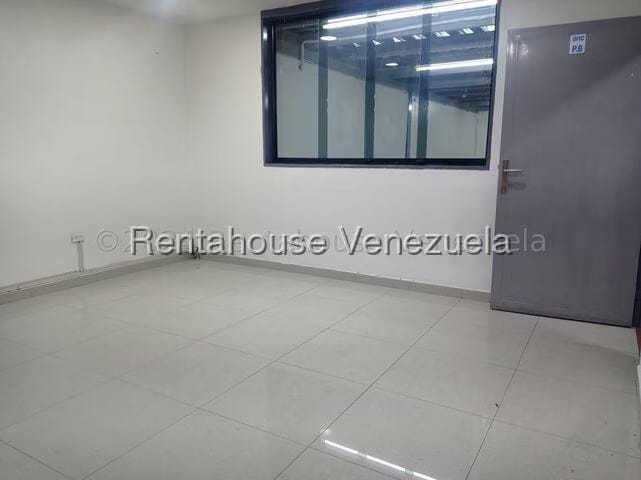Comercial (Edificio) en Venta en Parroquia Concepcion, Lara - 13