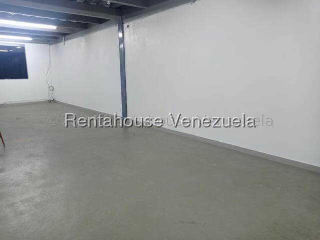 Comercial (Edificio) en Venta en Parroquia Concepcion, Lara - 16