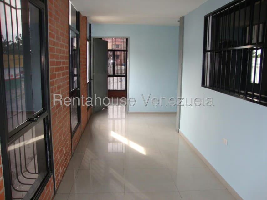 Comercial (Edificio) en Venta en Parroquia Concepcion, Lara - 26