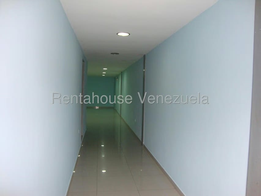 Comercial (Edificio) en Venta en Parroquia Concepcion, Lara - 28