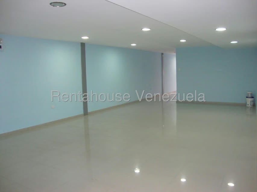 Comercial (Edificio) en Venta en Parroquia Concepcion, Lara - 30