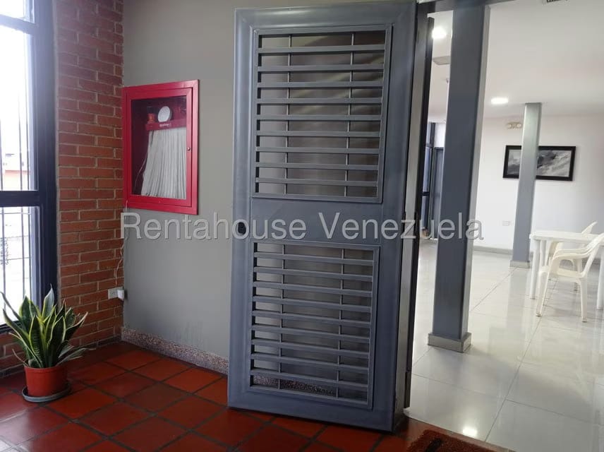 Comercial (Edificio) en Venta en Parroquia Concepcion, Lara - 34