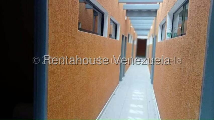 Comercial (Edificio) en Venta en Parroquia Concepcion, Lara - 37