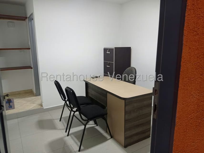 Comercial (Edificio) en Venta en Parroquia Concepcion, Lara - 38