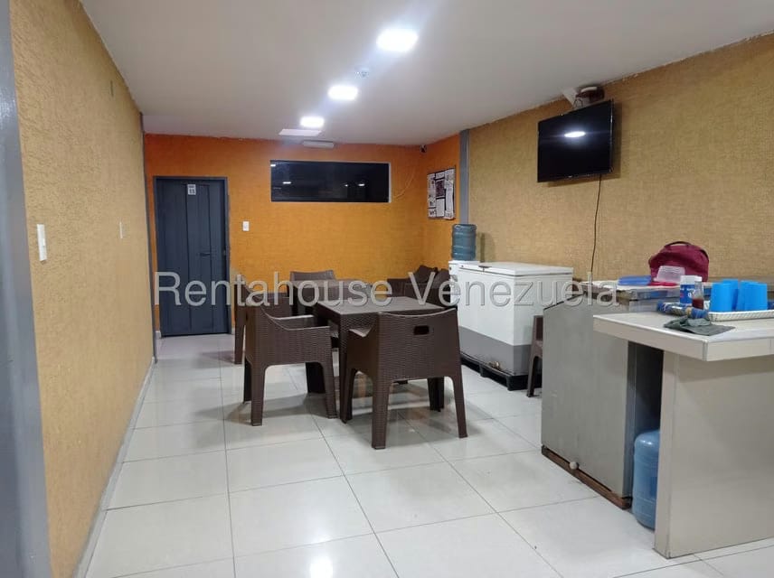 Comercial (Edificio) en Venta en Parroquia Concepcion, Lara - 41