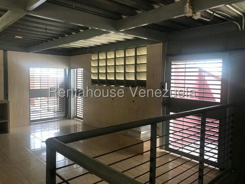 Comercial (Edificio) en Venta en Parroquia Concepcion, Lara - 43