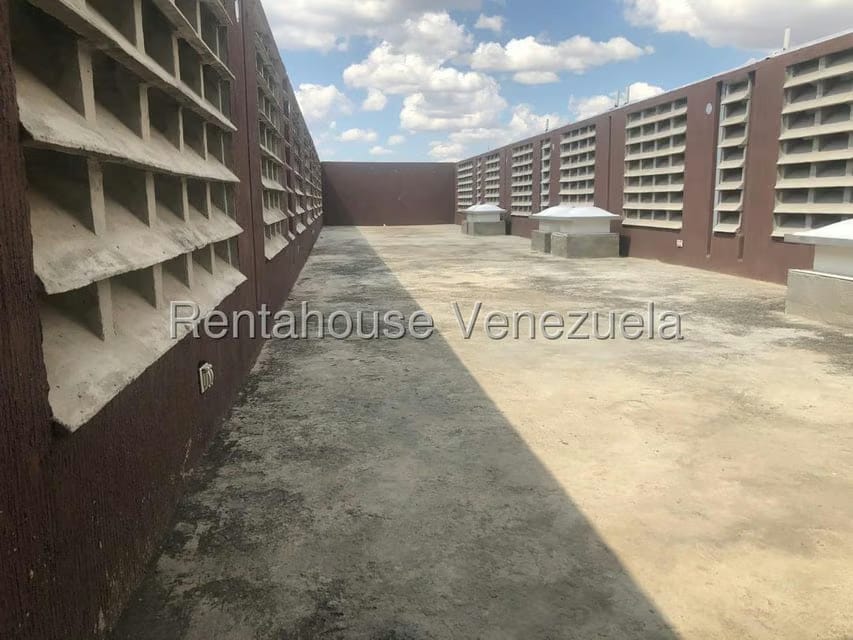 Comercial (Edificio) en Venta en Parroquia Concepcion, Lara - 47