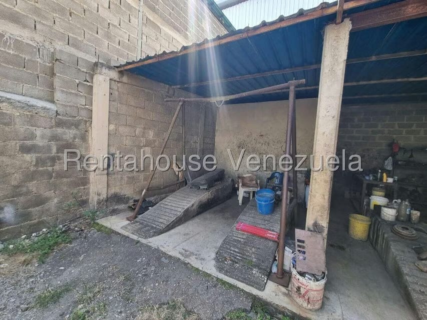 Terreno (Comercial) en Venta en Centro, Lara - 29
