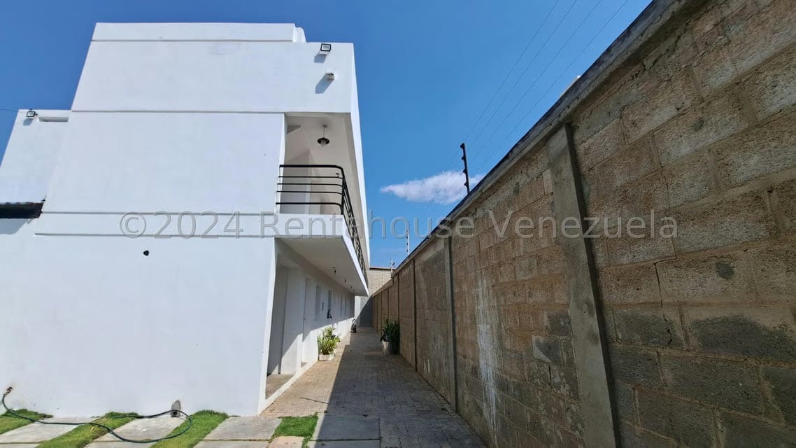 Apartamento (Multiples Niveles) en Alquiler en Sector Concordia, Falcon - 2