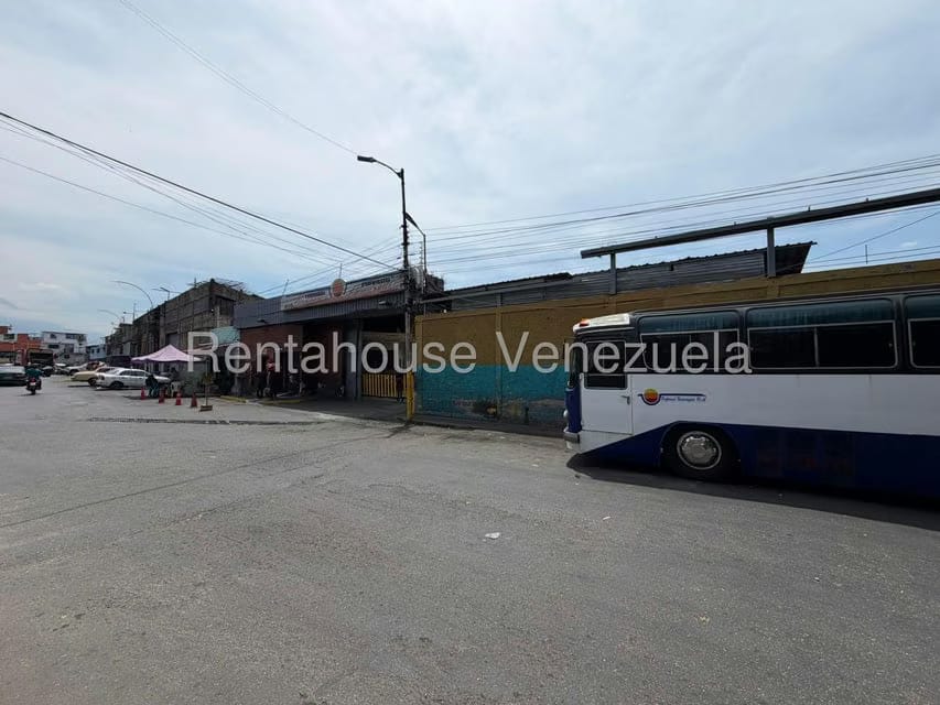 Comercial (Galpon - Deposito) en Venta en San Martin, Distrito Metropolitano - 13