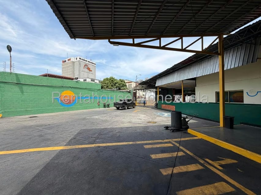 Comercial (Galpon - Deposito) en Venta en San Martin, Distrito Metropolitano - 3