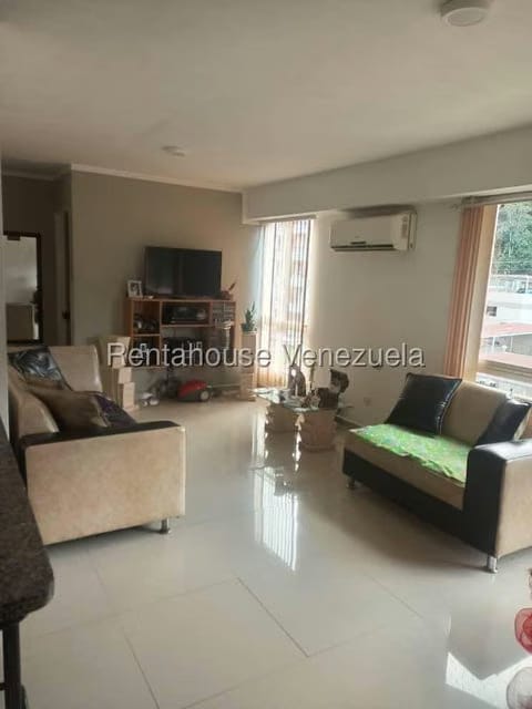 Apartamento (1 Nivel) en Venta en Miravila, Distrito Metropolitano - 8
