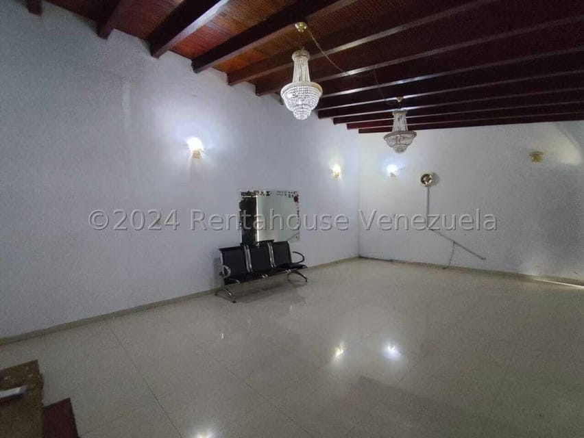 Comercial (Local Comercial) en Alquiler en Las Delicias, Aragua - 8