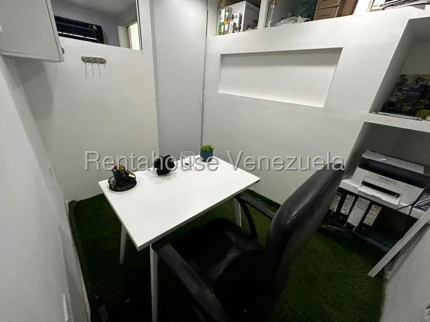 Comercial (Local Comercial) en Venta en El Ingenio, Miranda - 12