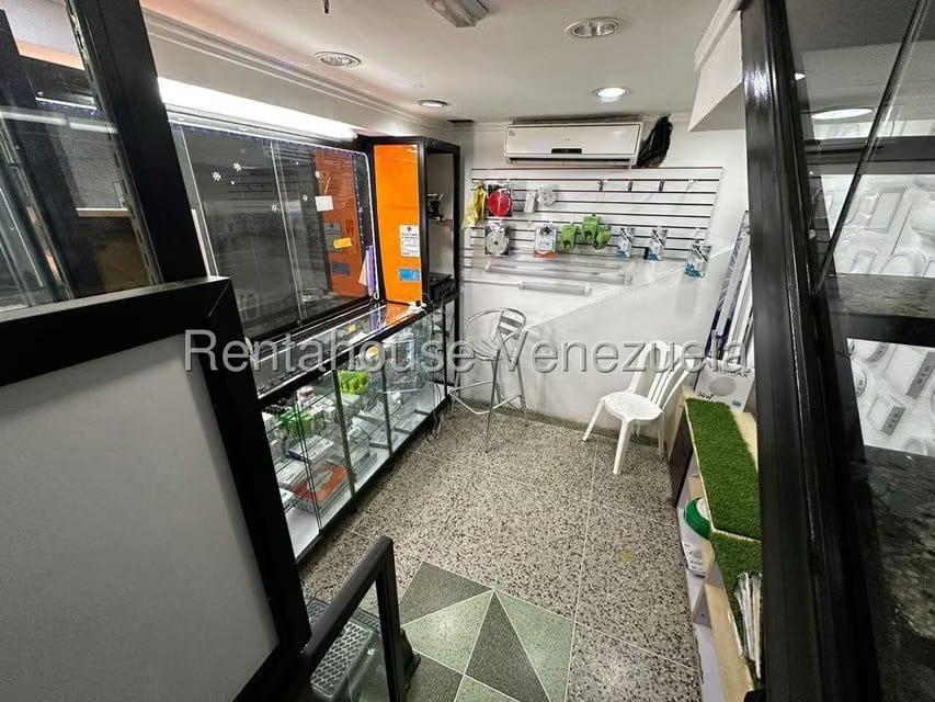 Comercial (Local Comercial) en Venta en El Ingenio, Miranda - 3