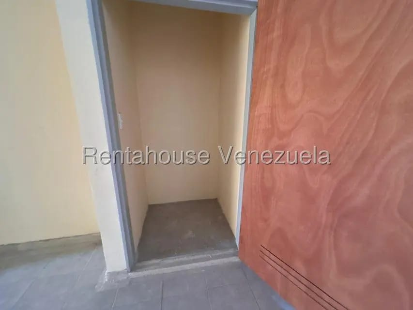 Apartamento (1 Nivel) en Venta en Zona Oeste, Lara - 12