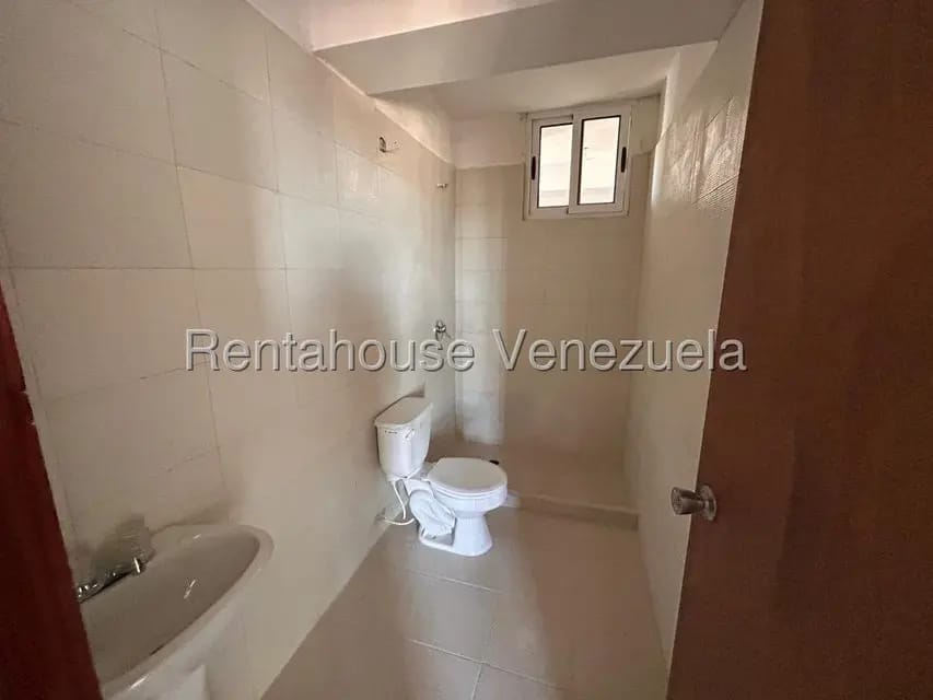 Apartamento (1 Nivel) en Venta en Zona Oeste, Lara - 8