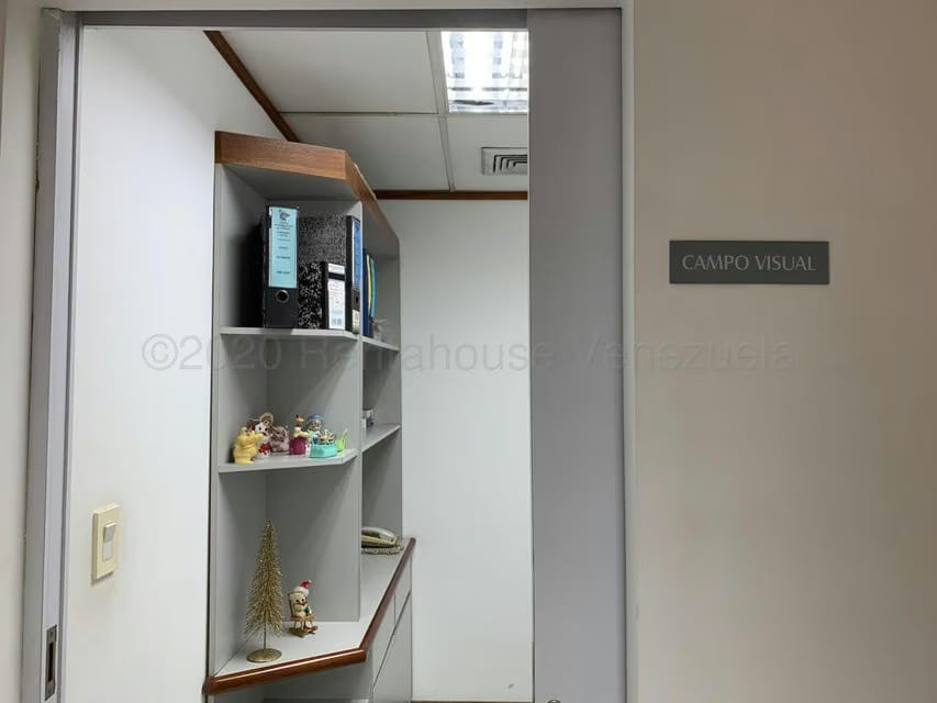 Comercial (Local Comercial) en Venta en El Paraiso, Distrito Metropolitano - 11