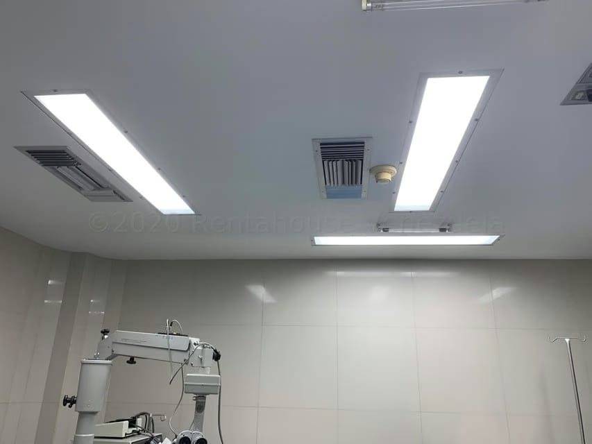 Comercial (Local Comercial) en Venta en El Paraiso, Distrito Metropolitano - 33