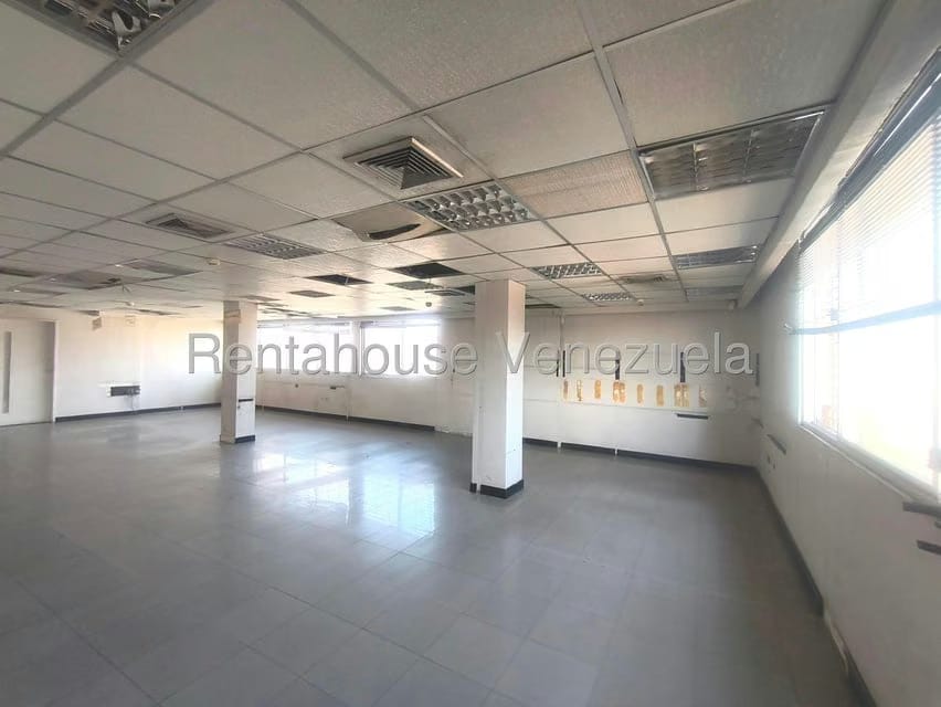 Comercial (Local Comercial) en Venta en Flor Amarillo, Carabobo - 20