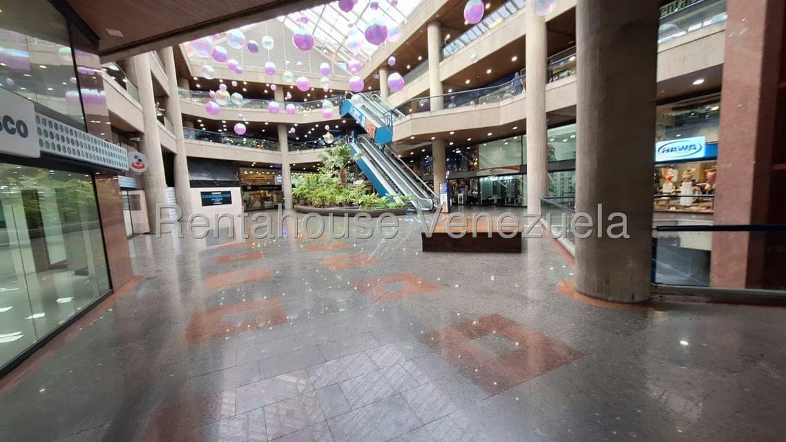 Comercial (Local Comercial) en Venta en Santa Fe Norte, Distrito Metropolitano - 12