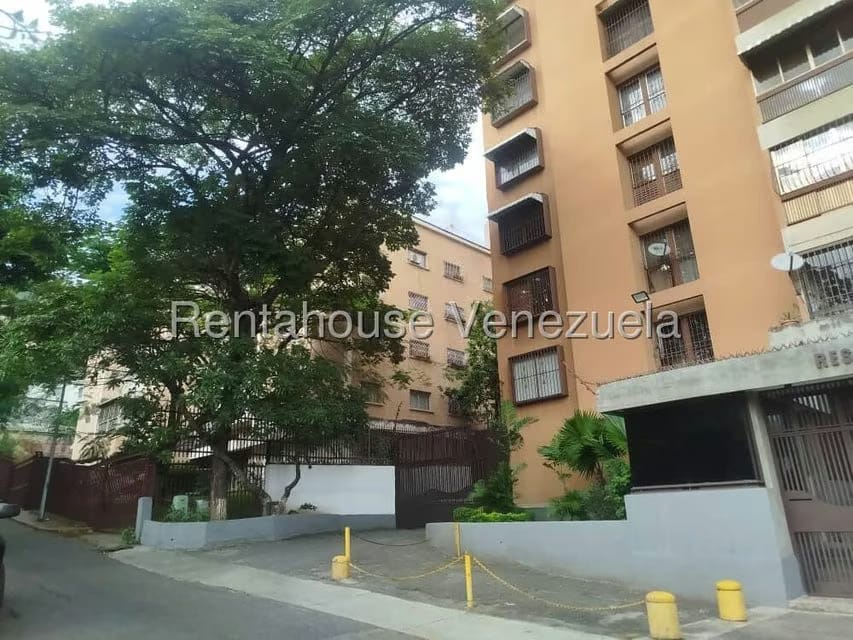 Apartamento (1 Nivel) en Alquiler en Los Caobos, Distrito Metropolitano - 2