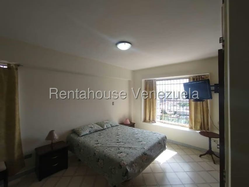 Apartamento (1 Nivel) en Alquiler en Los Caobos, Distrito Metropolitano - 14