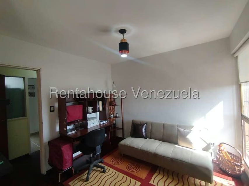 Apartamento (1 Nivel) en Alquiler en Los Caobos, Distrito Metropolitano - 18