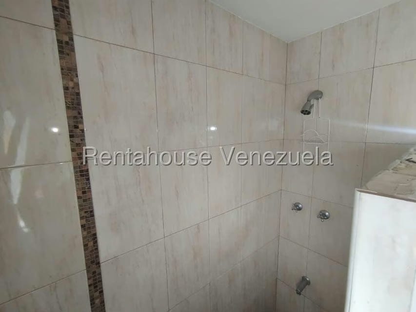 Apartamento (1 Nivel) en Alquiler en Los Caobos, Distrito Metropolitano - 26