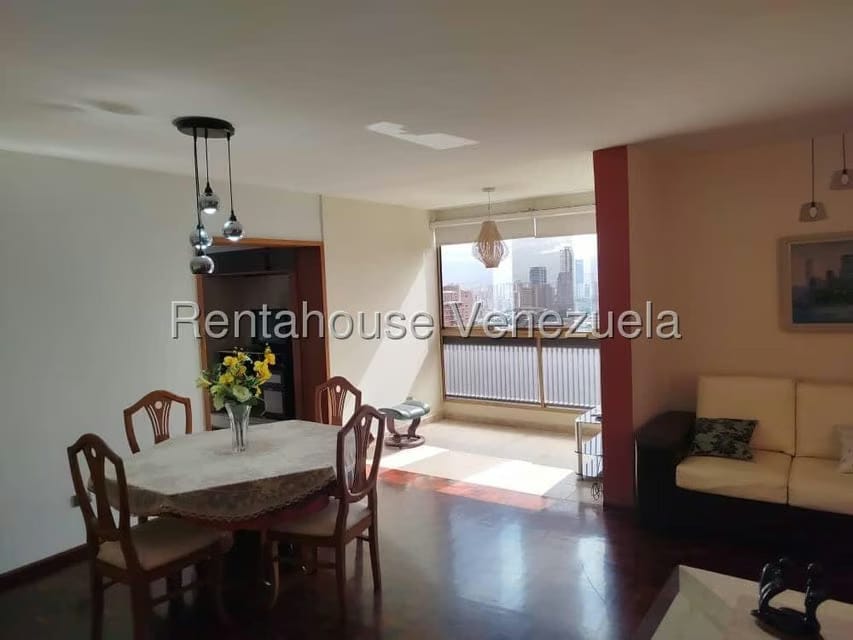 Apartamento (1 Nivel) en Alquiler en Los Caobos, Distrito Metropolitano - 10