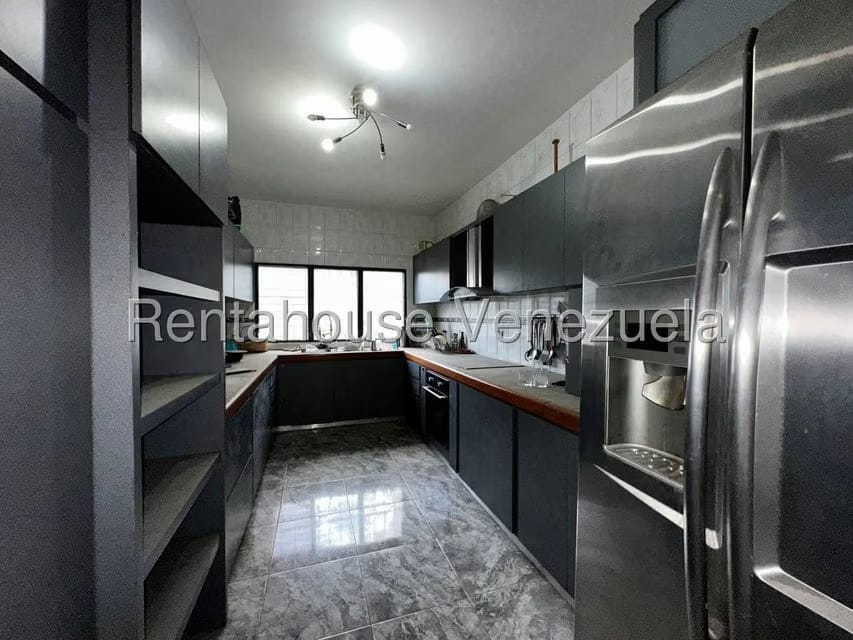 Casa (Multipes Niveles) en Venta en Parque Caiza, Distrito Metropolitano - 24
