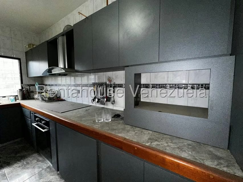 Casa (Multipes Niveles) en Venta en Parque Caiza, Distrito Metropolitano - 25