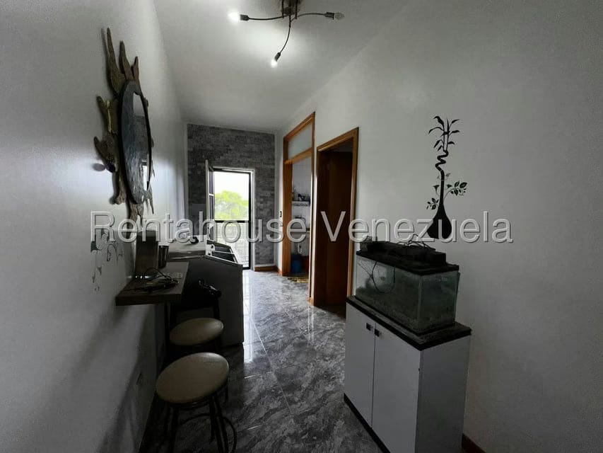 Casa (Multipes Niveles) en Venta en Parque Caiza, Distrito Metropolitano - 29