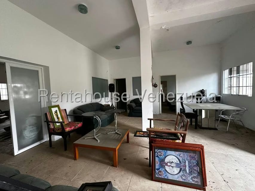 Casa (Multipes Niveles) en Venta en Parque Caiza, Distrito Metropolitano - 57