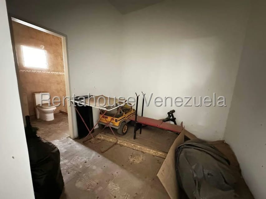 Casa (Multipes Niveles) en Venta en Parque Caiza, Distrito Metropolitano - 62