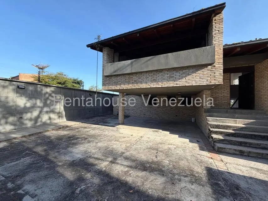Casa (Multipes Niveles) en Venta en Alto Hatillo, Distrito Metropolitano - 2