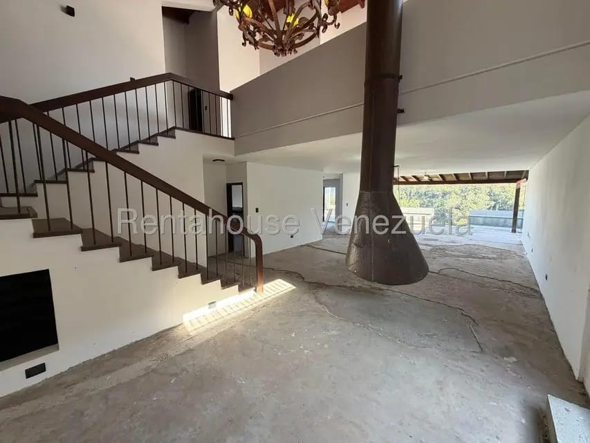 Casa (Multipes Niveles) en Venta en Alto Hatillo, Distrito Metropolitano - 12