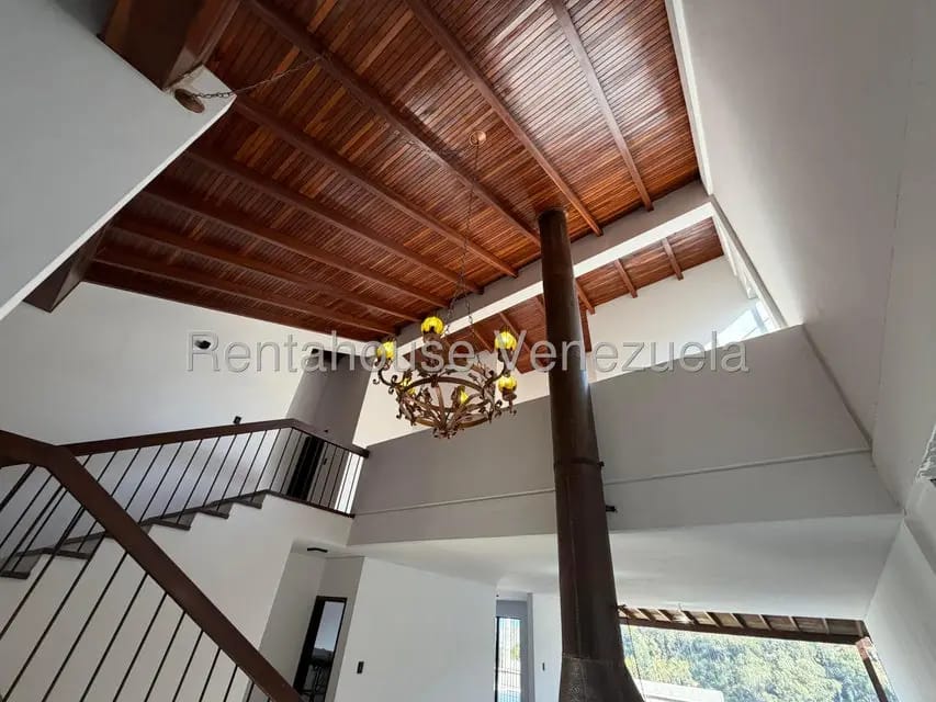 Casa (Multipes Niveles) en Venta en Alto Hatillo, Distrito Metropolitano - 13