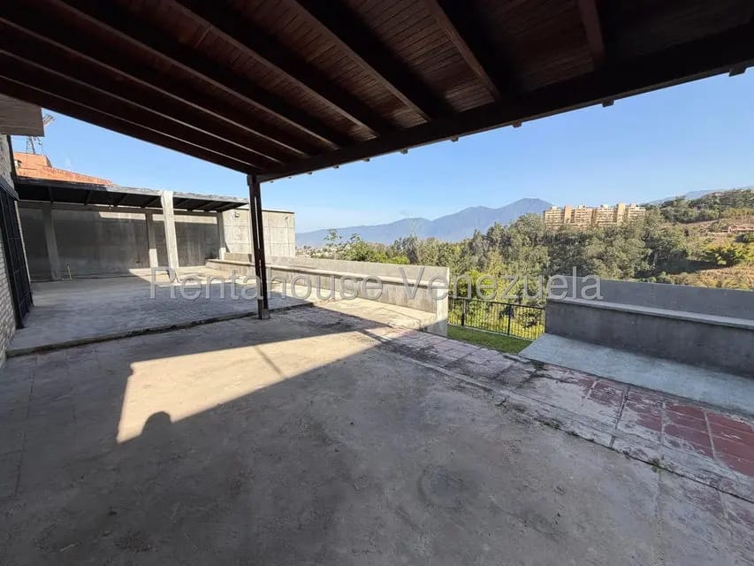 Casa (Multipes Niveles) en Venta en Alto Hatillo, Distrito Metropolitano - 22