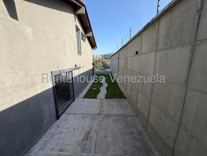 Casa (Multipes Niveles) en Venta en Alto Hatillo, Distrito Metropolitano - 44